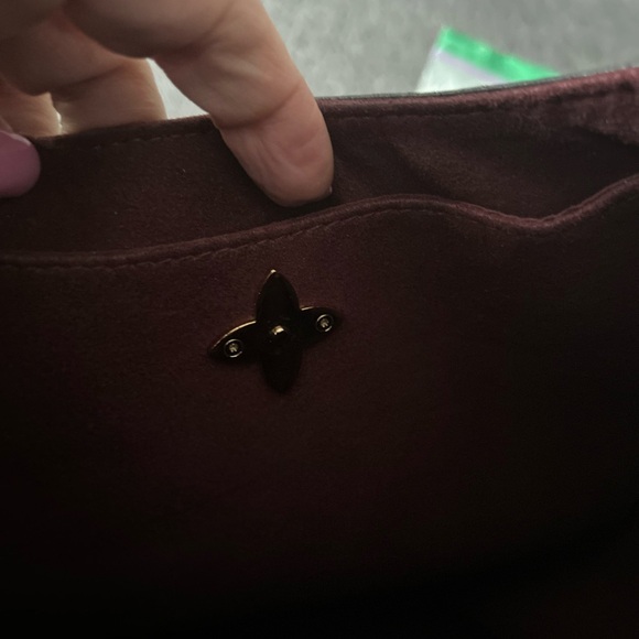 Louis Vuitton flower hobo bag. With box and bag. Receipt shown for reference. - Picture 7 of 15